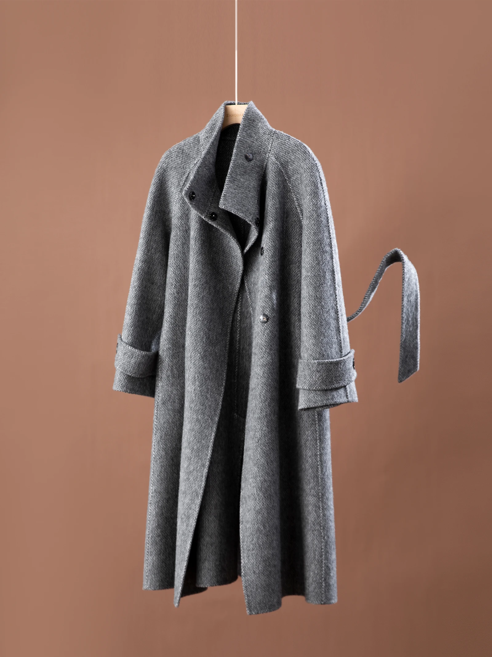 

Женское модное пальто из верблюжьей шерсти Ele: теплое, простое, однотонное, из зимней коллекции.