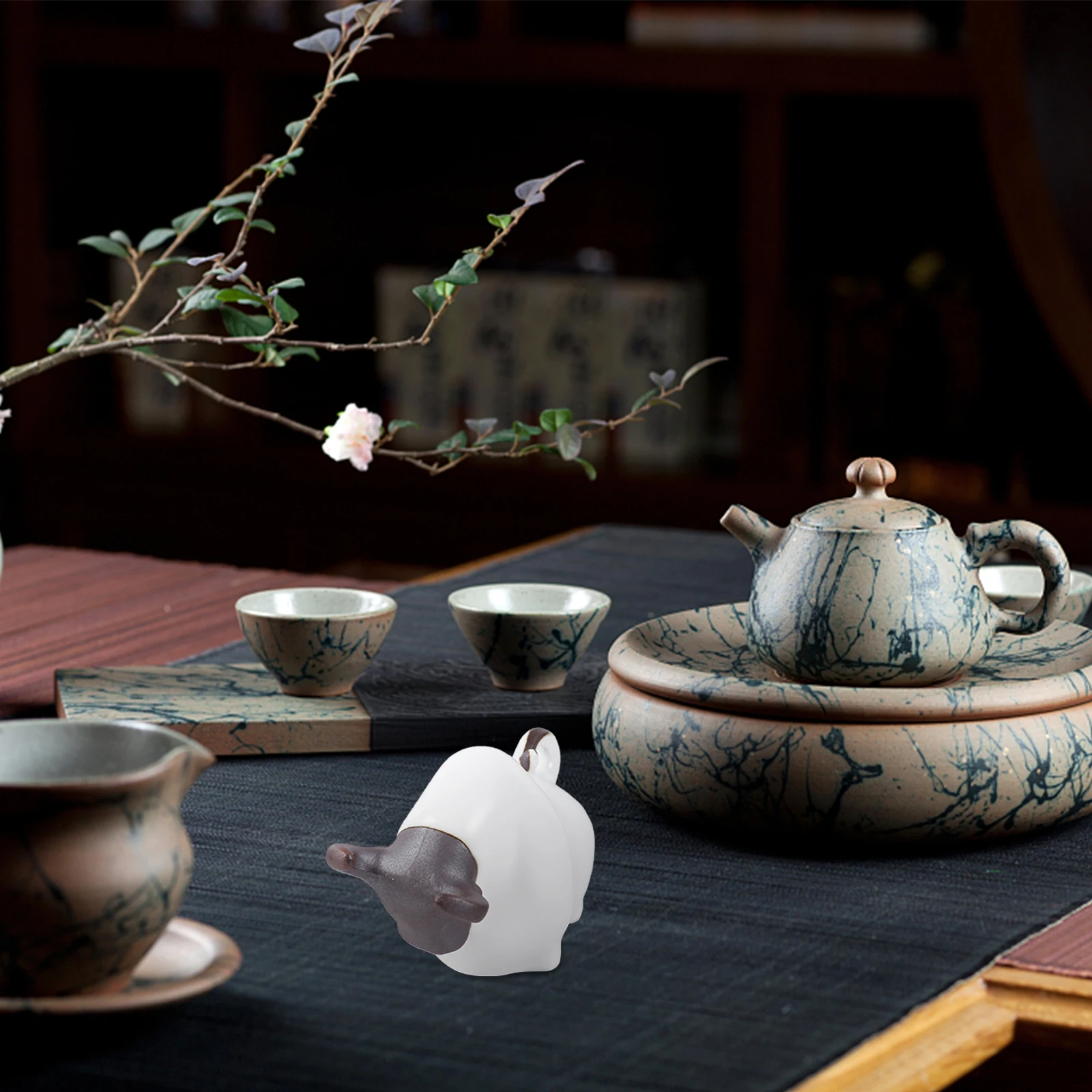 

1Pcs Purple Clay Cattle Tea Pet Ceramic Craft Adornment Mini Cattle Ornament for Bedroom Desk Decoration Gift Idea