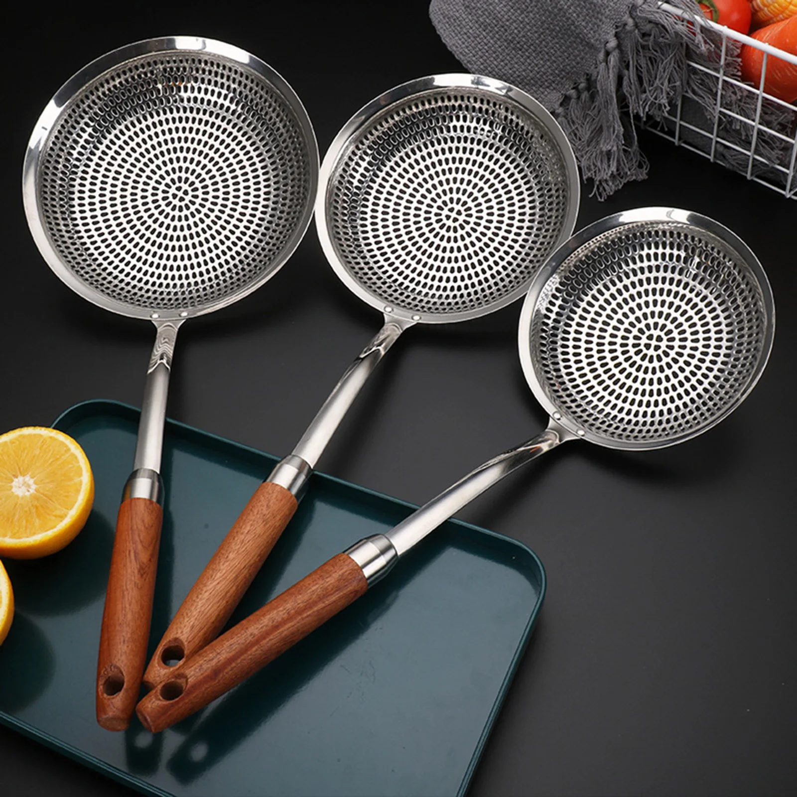 

Skimmer Spoon Ergonomic Handle Multifunctional Pasta Strainer Spoon for Cooking Potato Chips Kitchen Frying Draining