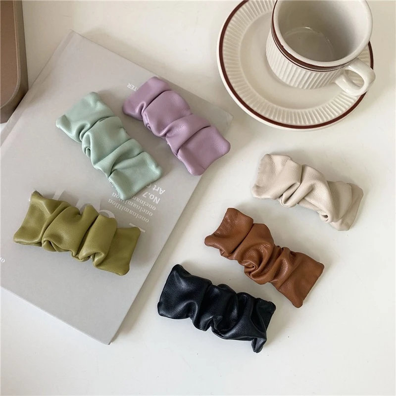 Korean Fashion Retro Pleated Leather Hair Clips, Trendy Bangs Side Barrettes, Versatile Unique Hair Accessories for Women