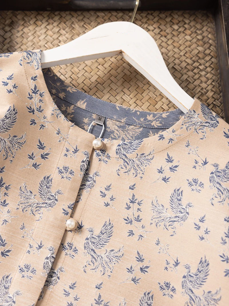 2025 женская модная осенняя новая одежда 26,2% натурального шелка шелковицы 73,8% овечьей шерсти с круглым вырезом и длинными рукавами, пальто в китайском стиле