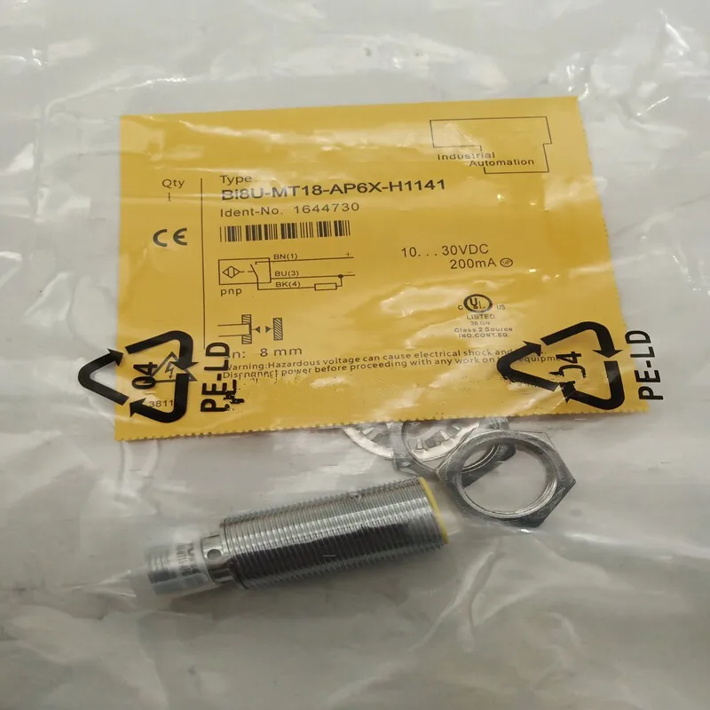 Proximity switch metal sensing BI8U-MT18-AP6X-H1141 four-pin connector PNP normally open sensor