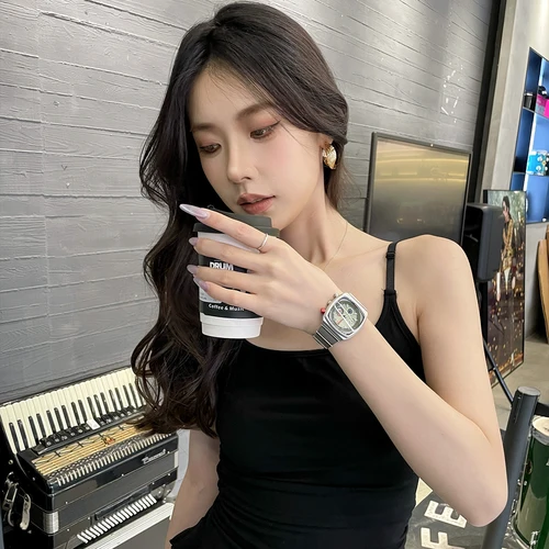 Imagen 2 del producto 2025 nuevo reloj cuadrado para mujer nicho ligero de lujo señoras de gama alta reloj de mujer reloj de moda