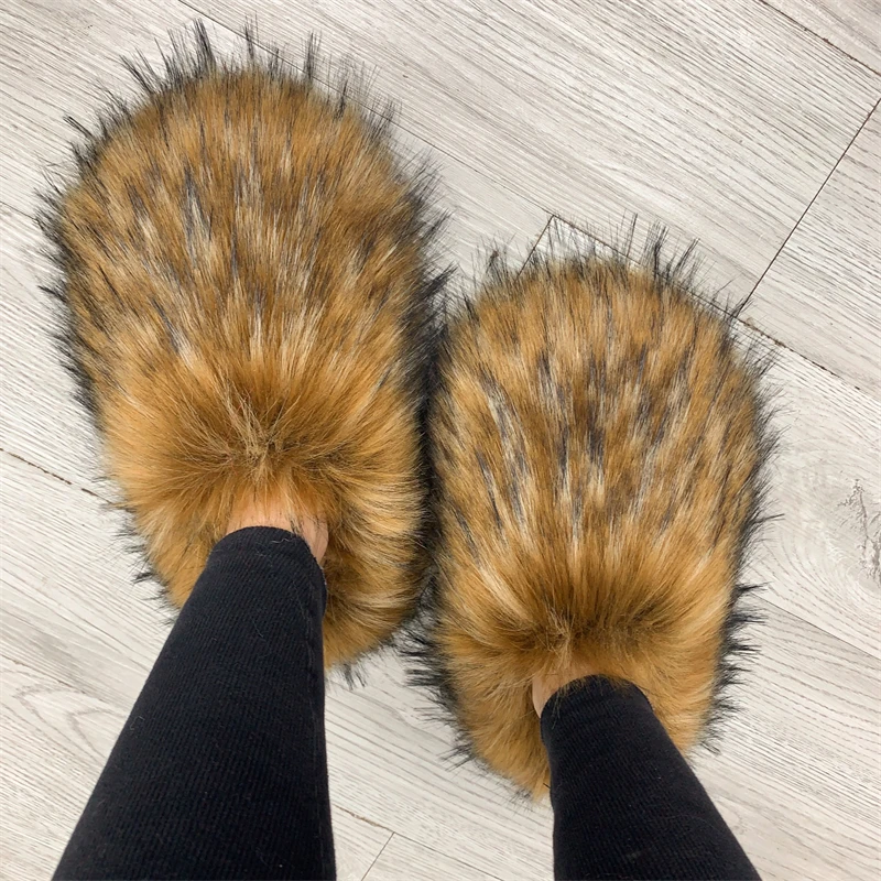 Luxury Fur Slippers Women Open Toe Raccoon Fur Slides Woman Shoes Women Flat Half Slippers Woo Spikes