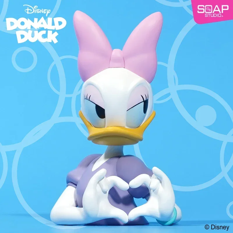 Disney Loves Donald Duck Daisy Mini Heart Half Bust Stylish Handwork Cartoon Models Fashiontable Decoration Maiden  Gift