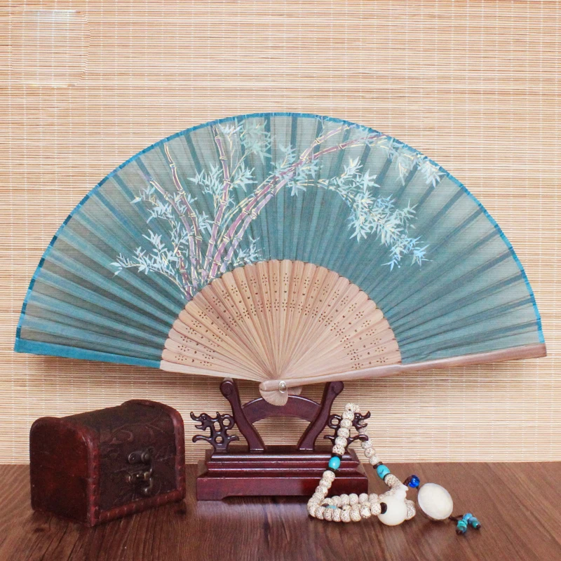 Home Daily Folding Fan Hand-painted Silk Fan Chinese Fan Convenient Outdoor Play Decoration Wedding Hand Fan Dance Silk Fan