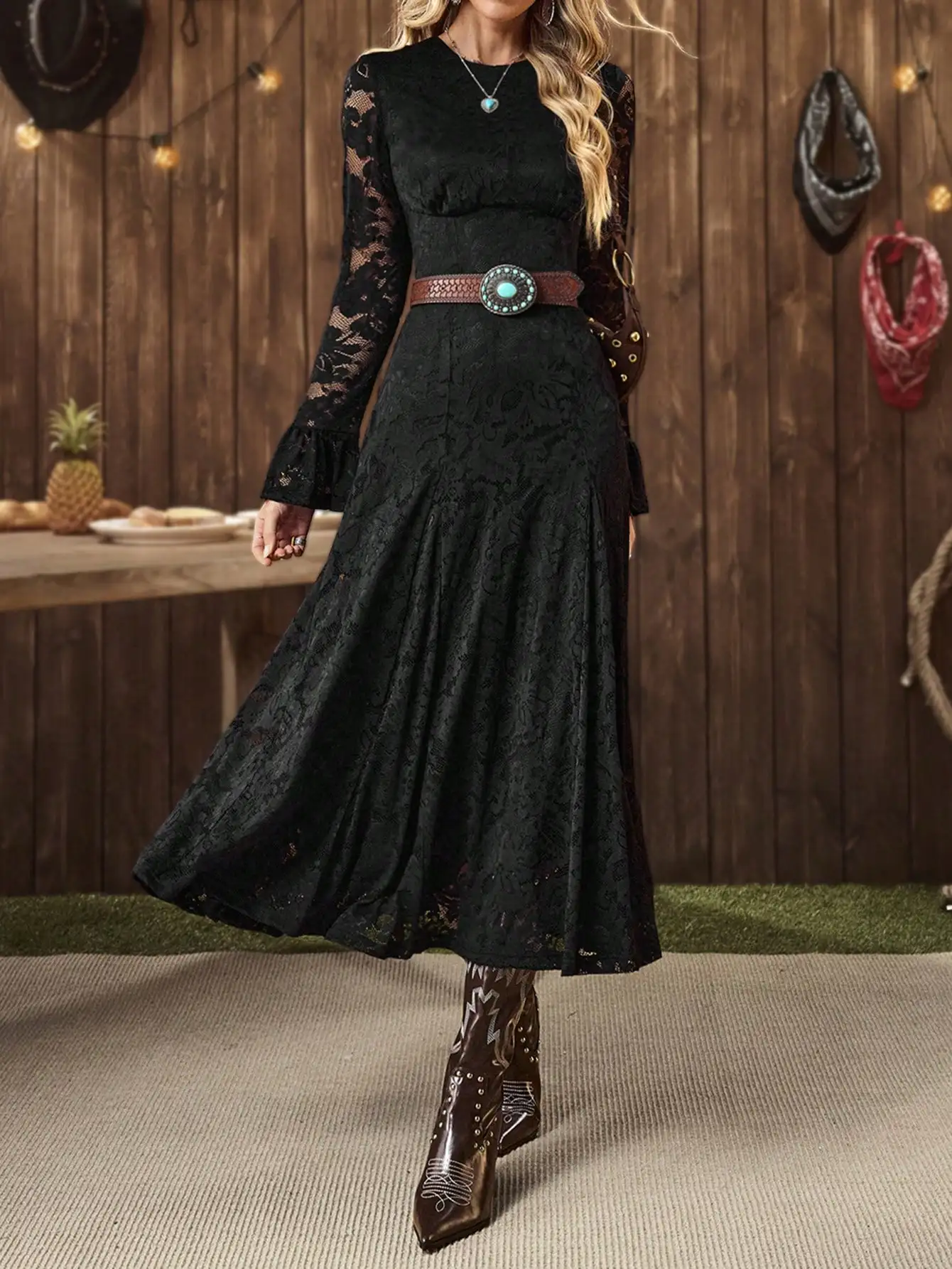 

Black Lace Western-Style A-Line Dress with Flare Sleeves and Belt