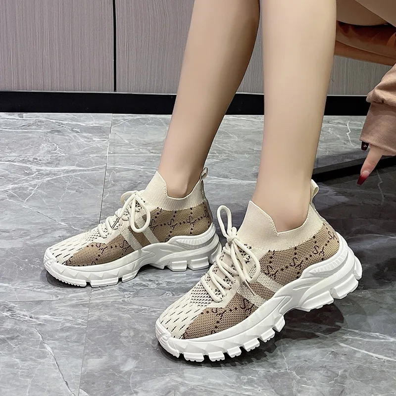 2026年新作、厚底スニーカー、通気性のあるニット素材、カジ - Knit Fabric Lace Up Sneakers のレビューと価格
