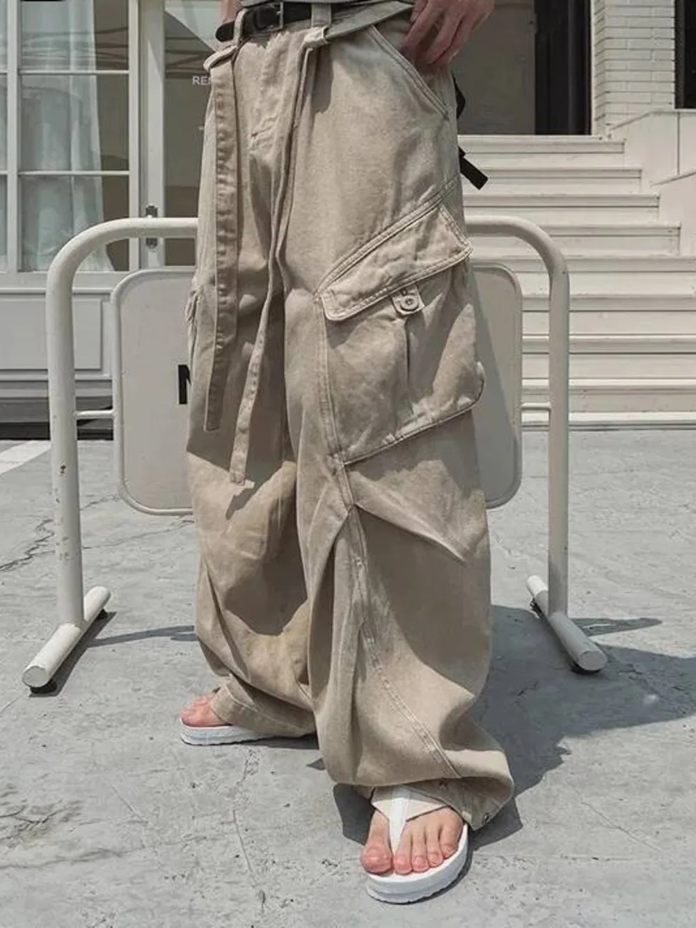 Men's Cargo Pants Khaki Multi Pocket Loose Wide Leg Casual Streetwear High Waist Trousers With Belt Design 1EX0