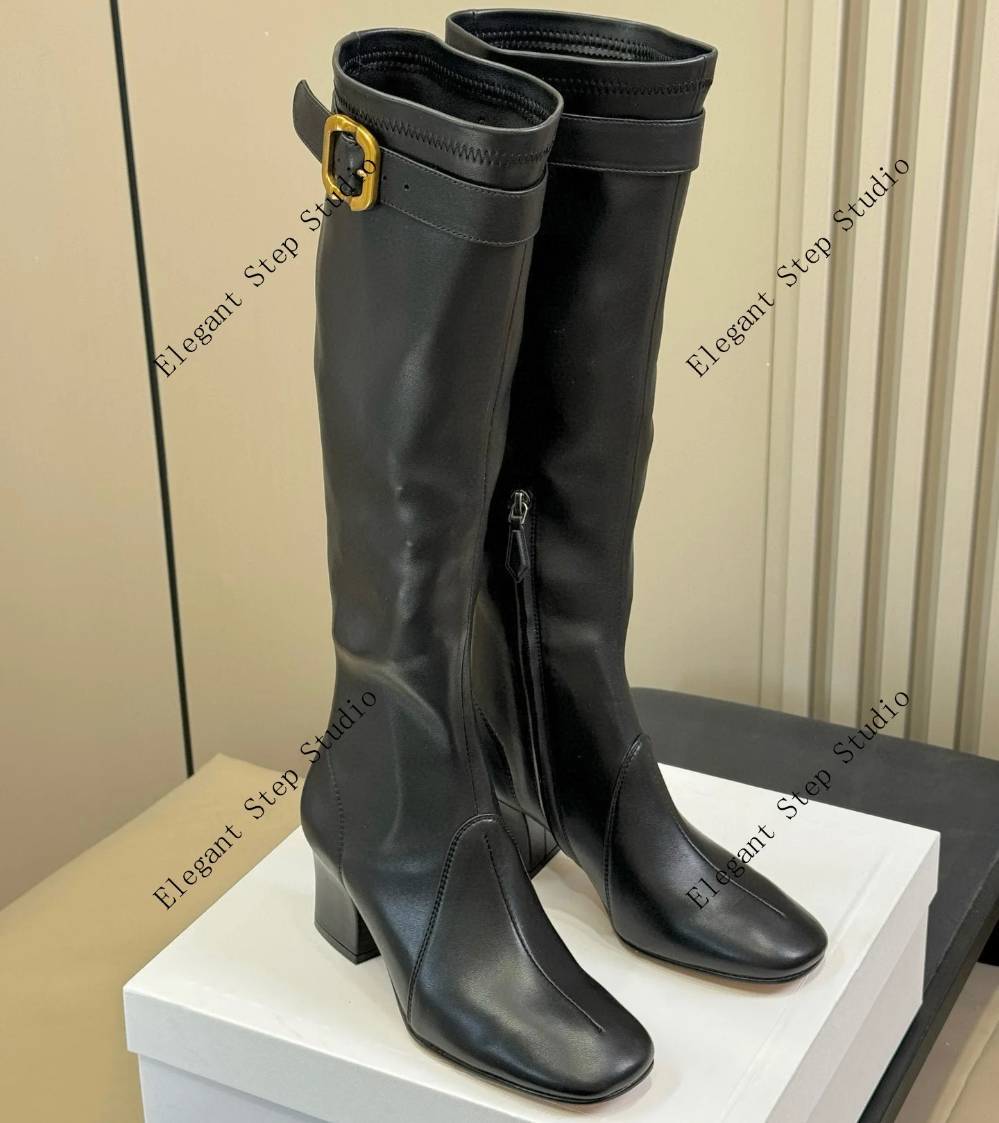Zapatos de Mujer Botas de Piel Nappa Hebilla Runway Negro
