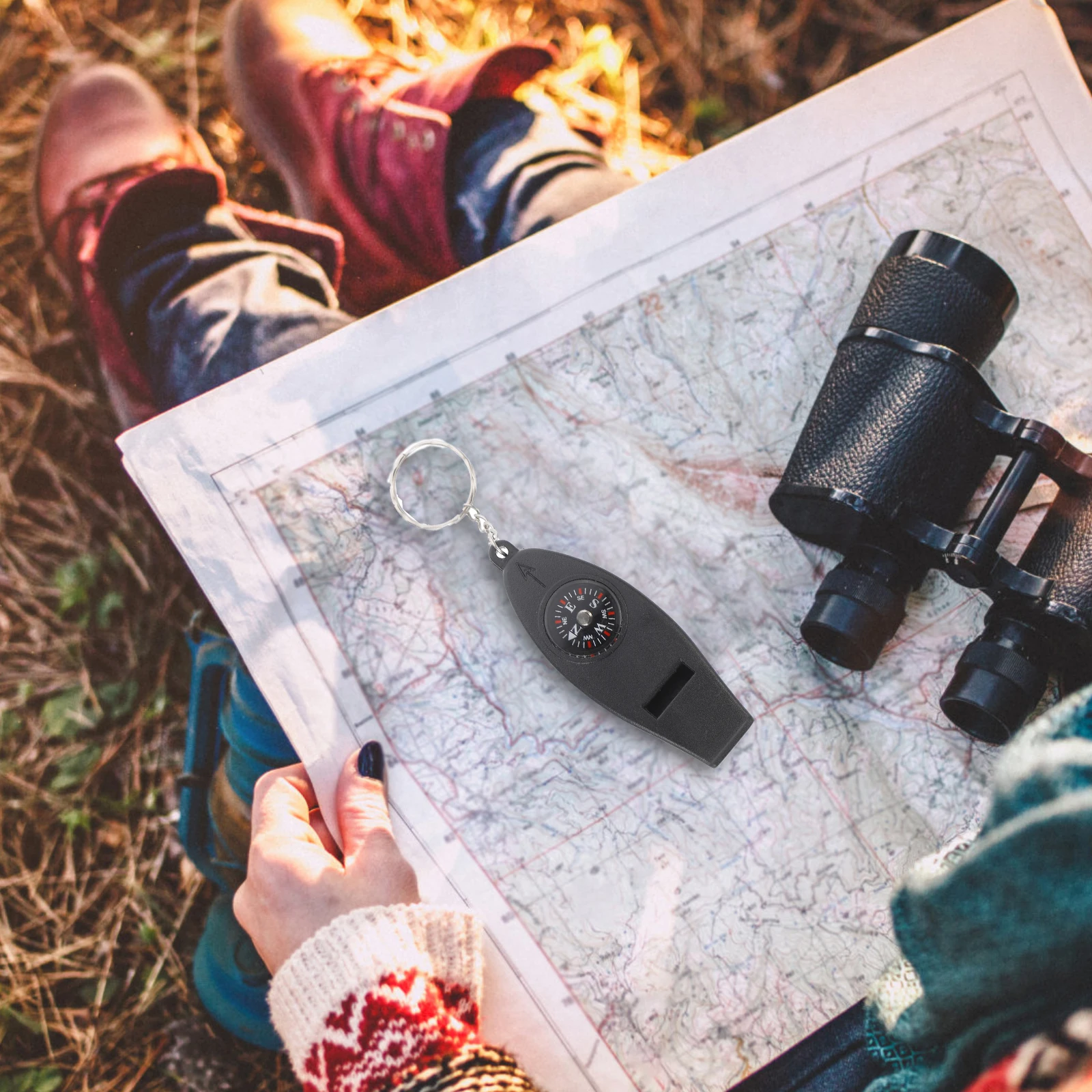 

Compass Multifunctional Whistle Survival Metal Keychain Black Outdoor Four-in-one Travel