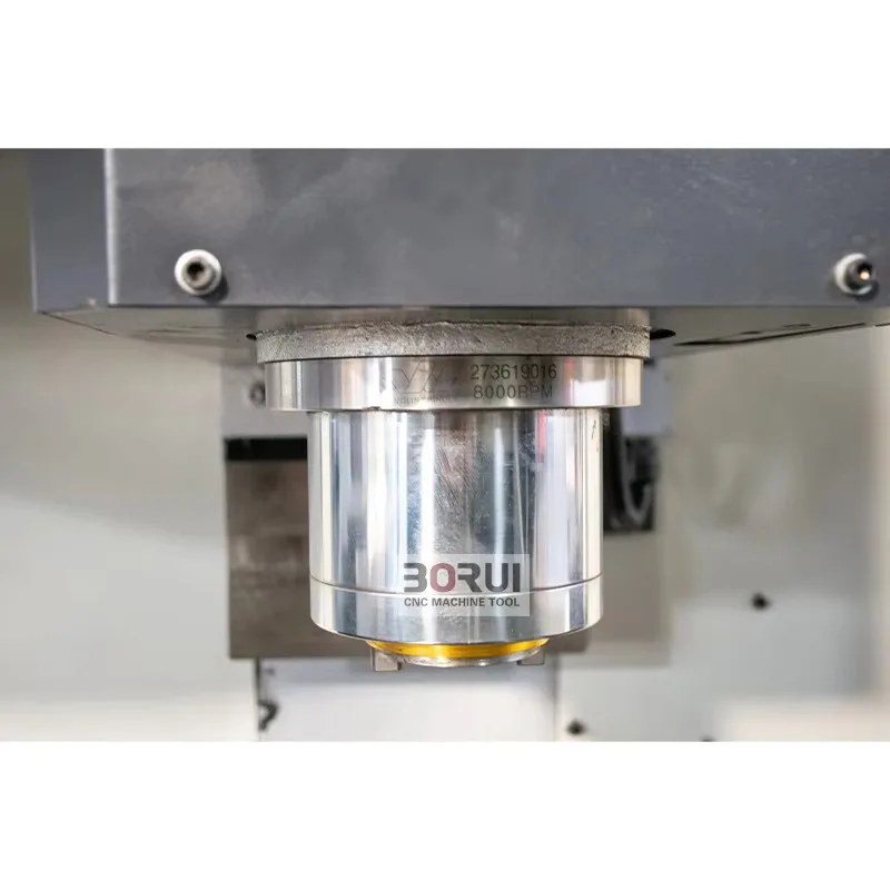مركز تسليط عالي السرعة Xh7132 مع تحكم CE ISO CNC Milg Hine Fanuc 3 محاور/4 محاور/5 محاور