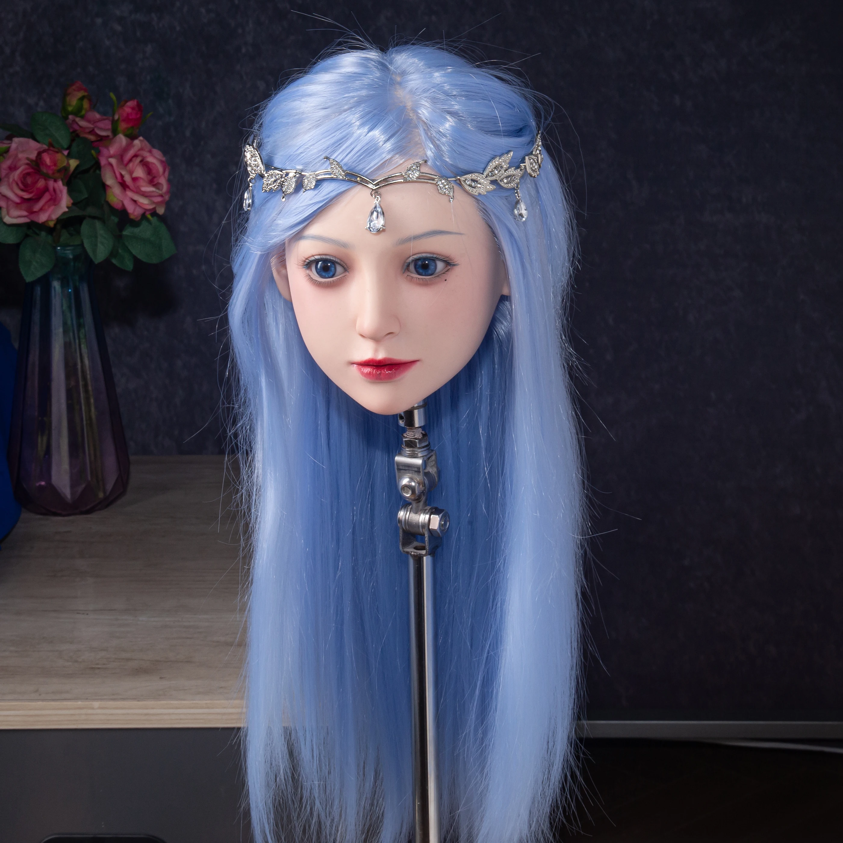 نموذج رأس أنثى أزرق جديد، نسخة 1:1 من رأس أنثى، مصنوعة من السيليكون، مع شعر حقيقي، مصمم لمصففي الشعر، مثير للغاية