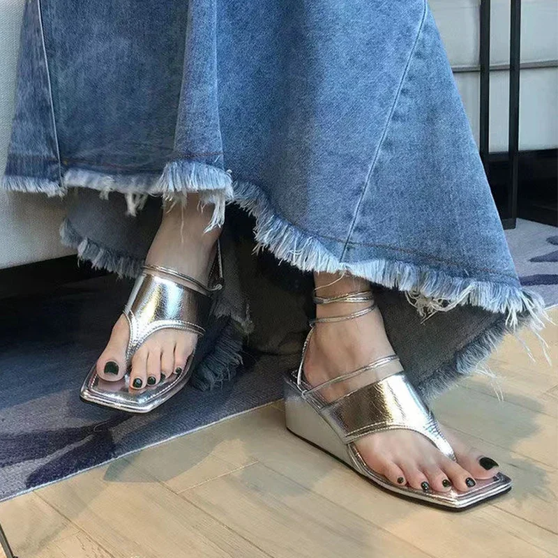 Chanclas de cuña para mujer, zapatos de tacón alto, sandalias de punta cuadrada, a la moda Zapatos de vestir, novedad de 2024