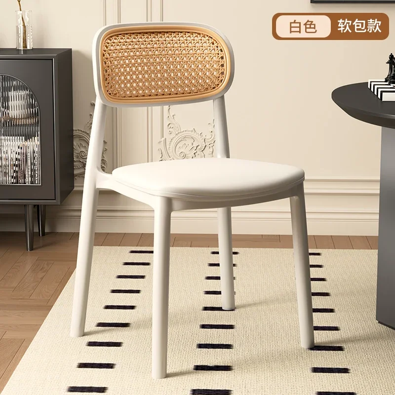 

Plastic Nordic Dining Chairs Restaurant Designer Hotel Backrest Dining Chairs Kitchen Sillas De Comedor Room Furniture ZS40DC