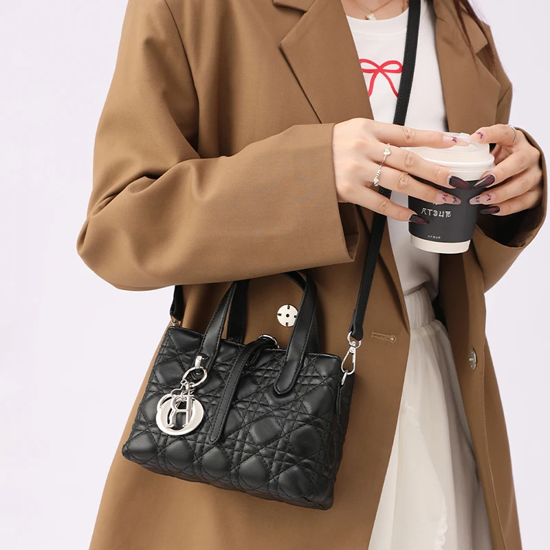

Classic Popular Messenger Bag For Women, Elegant Leather Crossbody Style By Luxury Brand Ladies Handbag Famous Designer
