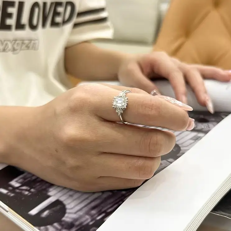 

Кольца из стерлингового серебра 925 пробы, сертифицированное GRA, кольцо с муассанитом, изумрудная огранка, драгоценный камень, цветок, обручальное кольцо