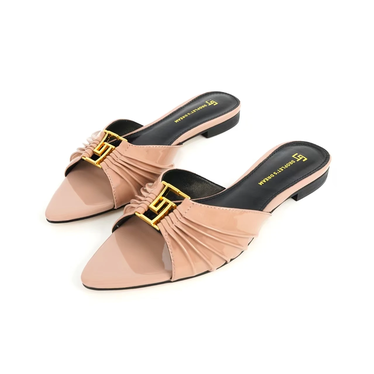 One line broadband flat sandals for women in summer 2025, versatile, simple, niche leather beach casual sandals