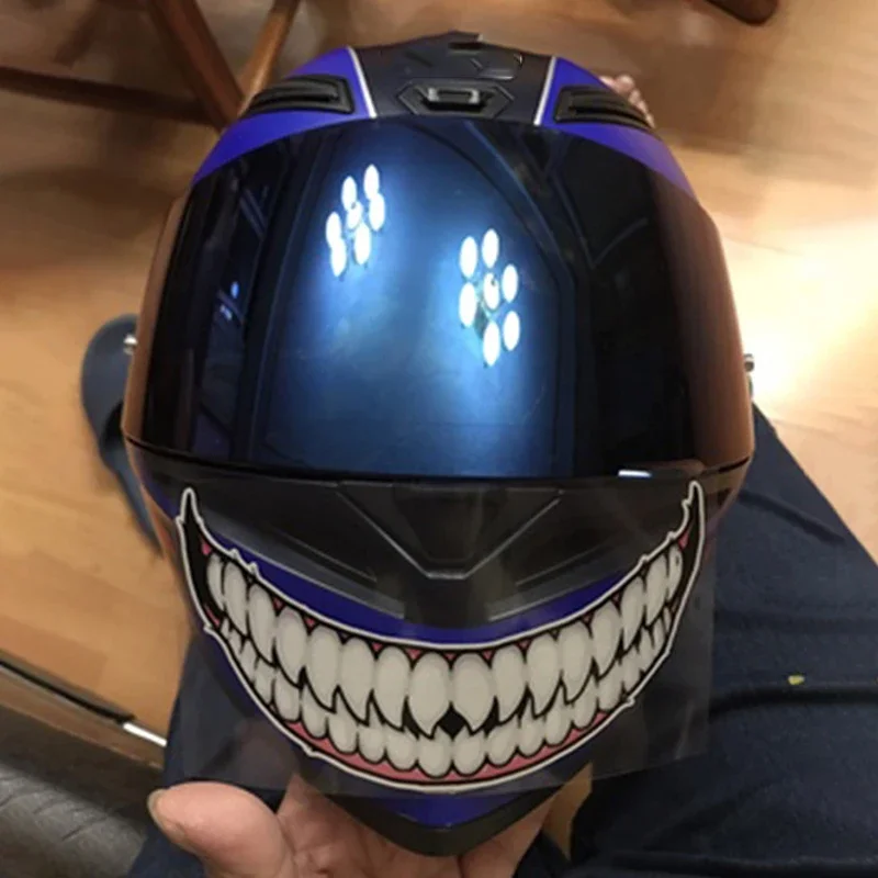 خوذة دراجة نارية شارات زخرفية خوذة مضحكة ملصقات صناعة يدوية نصائح تزيين ملصق فاخر للمراهقين والكبار ملصق خوذة