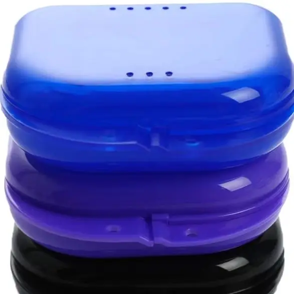 

Air Vent Holes Dental Teeth Retainer Box Retainer Case Mouth Guard Case Orthodontic Denture Storage Container Carabiner Hook