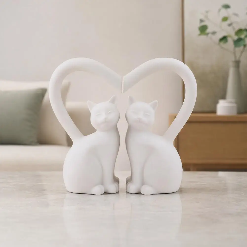 Symmetrical Cat Statue Fine Detail Cat Sculpture Couple Cat Figurines Set Black White Statues with Heart-shaped Tail for Bedroom