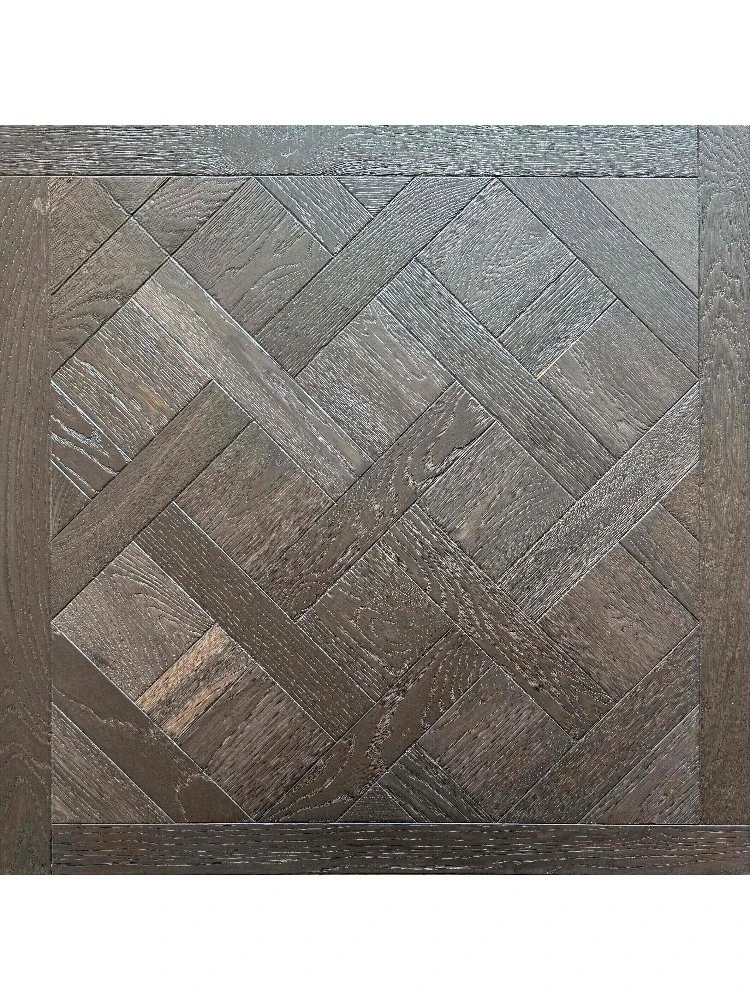 نسخة مخصصة من الباركيه مع مسامير خشبية 4 مم من قشرة البلوط العلوية ألواح هندسية للفيلات