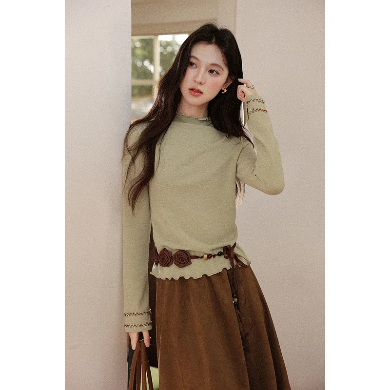 

ALXNAN Green Sweater Women's 2025 Fall Slim-fit Long Sleeve Pullovers Ruffle-hem Casual Woven Cuffs Office Lady Knitwear L57716