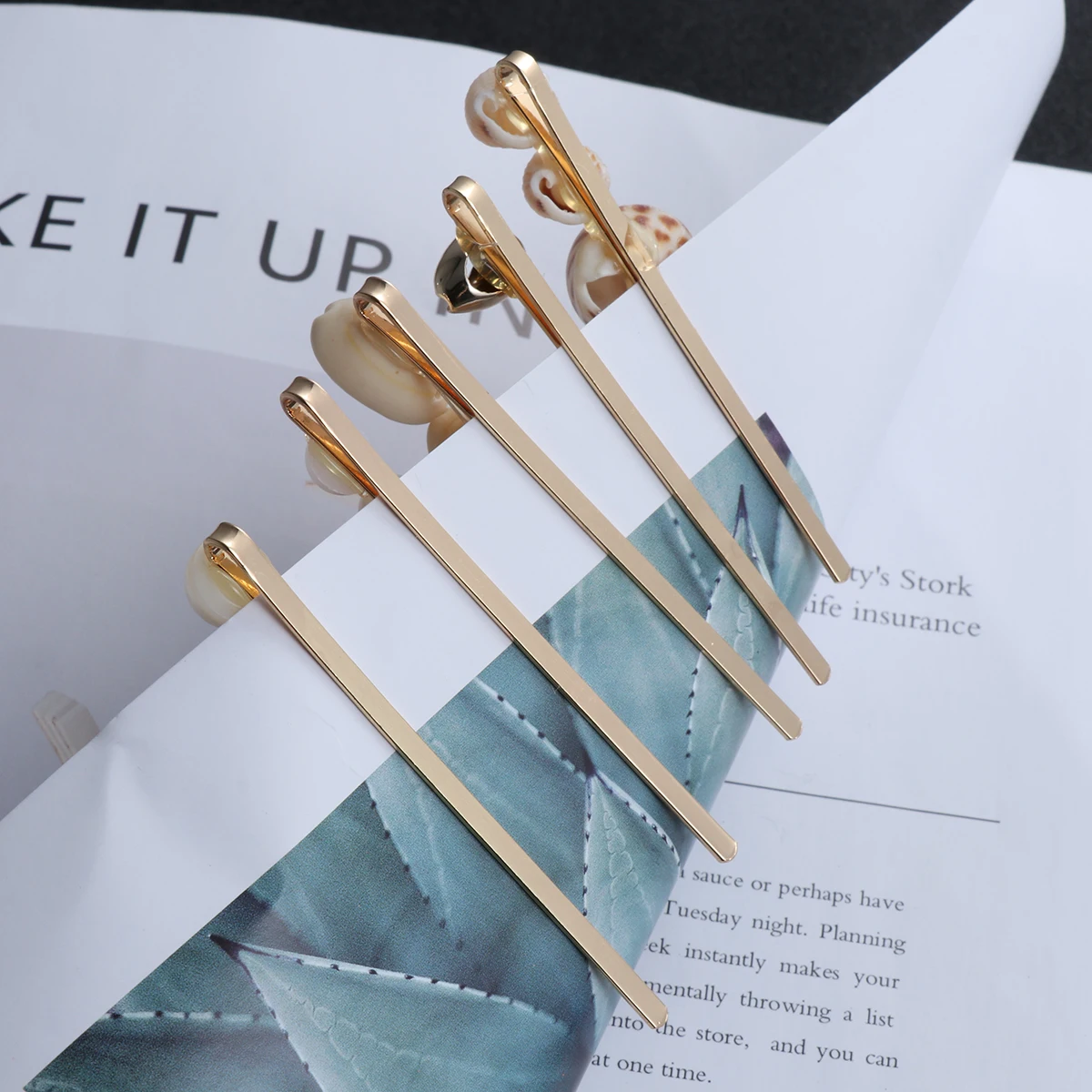 

Shell Conch Hair Accessories Pearl Pins Women Hairpin Girls Clip Vacation Elegant Design Metal Grip Hairstyle Matching Wedding