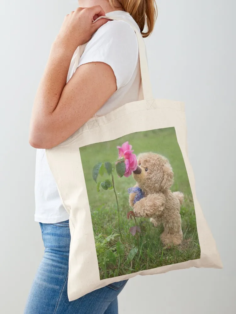 

Traveling teddy with rose Tote Bag Women's bags tote bags cloth bags Beach bag canvas shopping bag
