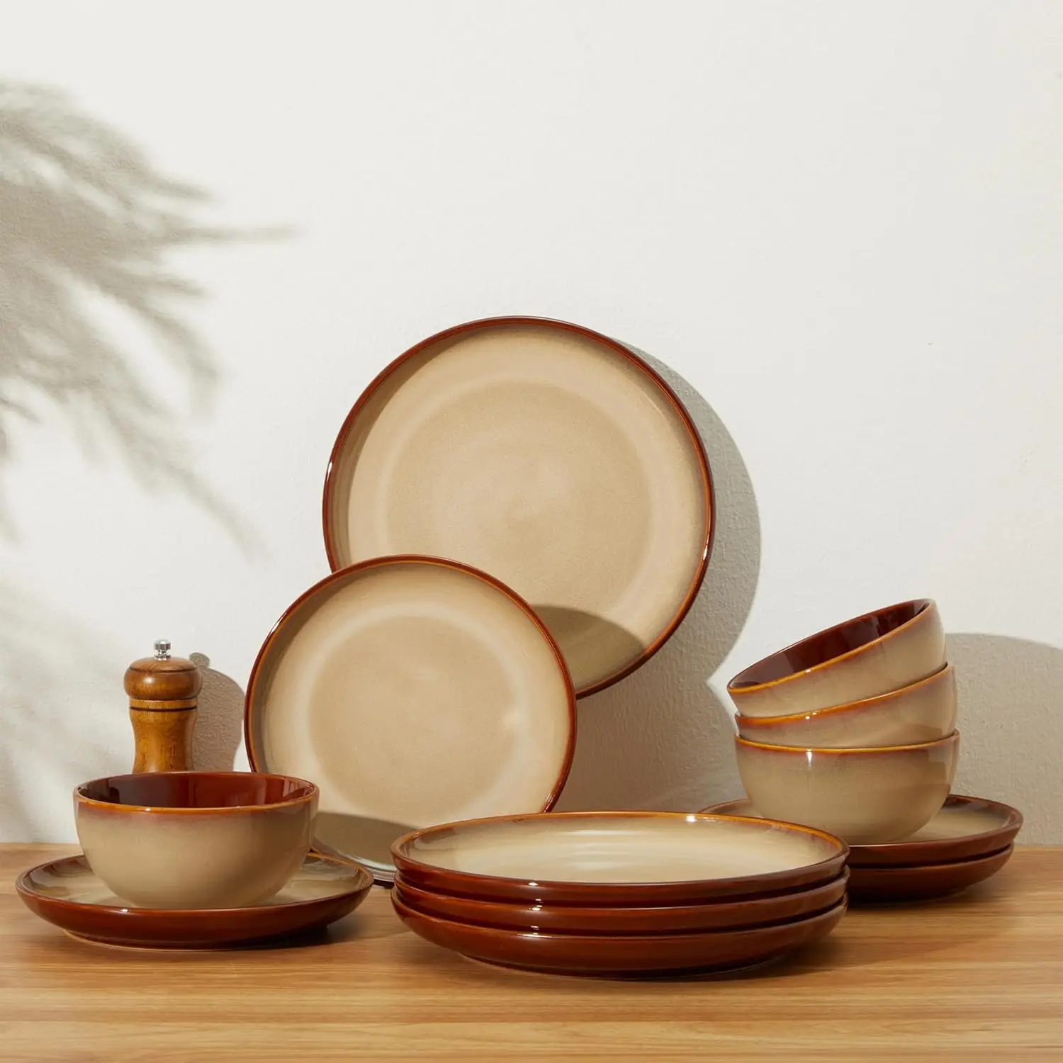 Set di piatti in ceramica per 8, set di stoviglie in gres da 24 pezzi, resistenti alle trucioli e ai graffi, facili da impilare e pulire, moderno rustico L