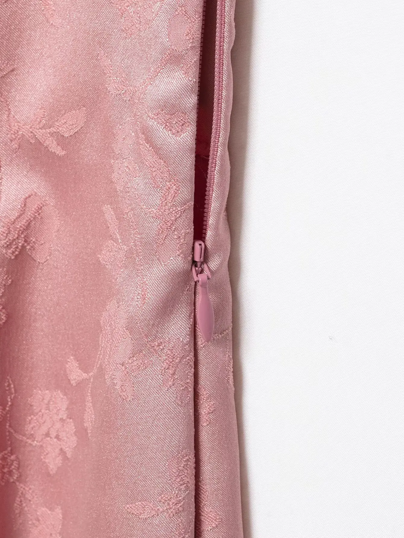 TFMLN Neues Elegantes Langes Kleid für Damen, Neckholder, Schlüsselloch-Ausschnitt, Ärmellos, Hoher Schlitz, Modisches Midi-Bodycon-Kleid für Damen – Detail 9