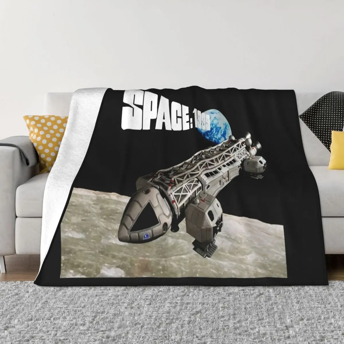 Space 1999 Eagle Retro Tv Show Film 90S 80S Spaceship Movie Sci Fi 6 Flag Women Men Throw Blanket