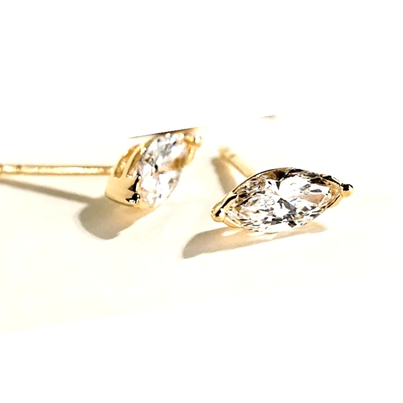 

Solid 18k Yellow Gold Stud Earrings 1ct VVS/D Moissanite Marquise Cut Women Earrings Personality Simple Elegant