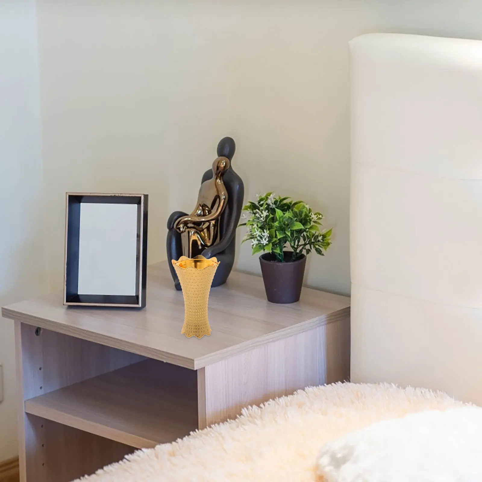 

Bakhoor Burner Aluminum Alloy Metal Incense Holder Vintage Desktop Incense Burner for Indoor Use Decorative Tabletop Censer Home