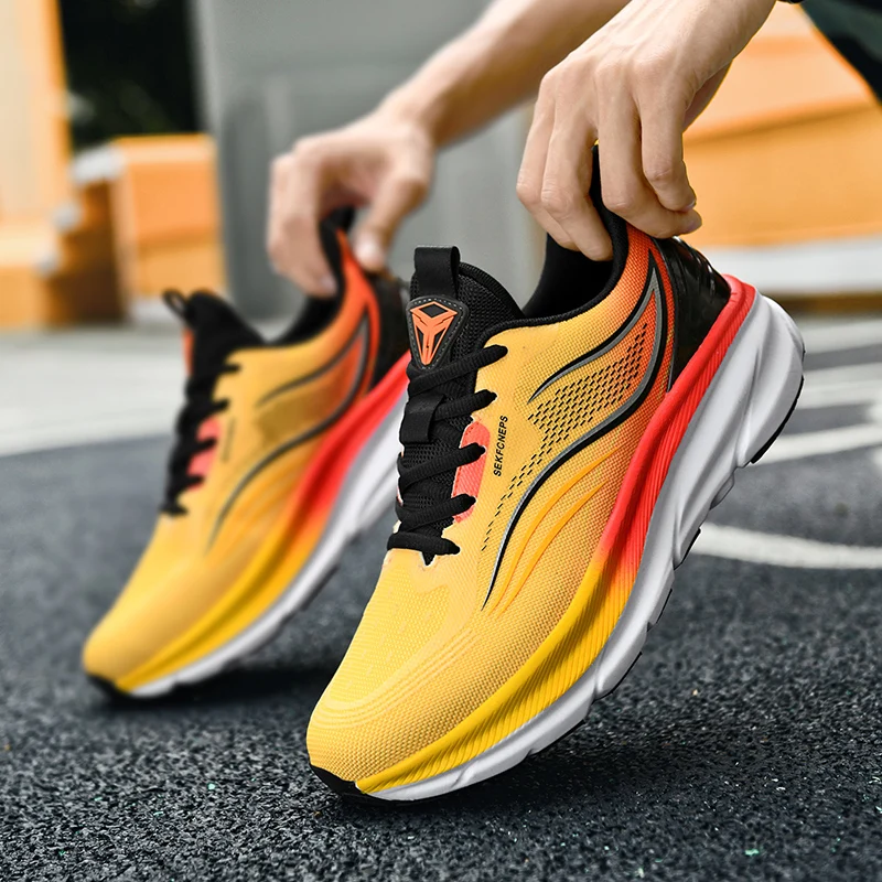

Мужская обувь, новинка 2025 года, спортивные кроссовки для бега, модная трендовая универсальная повседневная спортивная обувь с большой толстой подошвой и кружевом