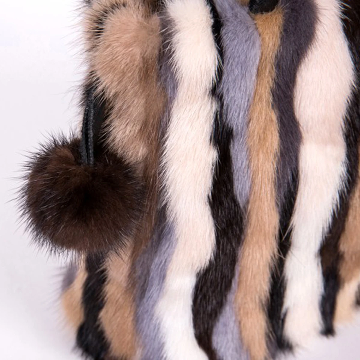 Women's Winter and Autumn Fur and Faux Fur Tote Bag with High-End Style, Large Capacity, Versatile Shoulder and Underarm Bag