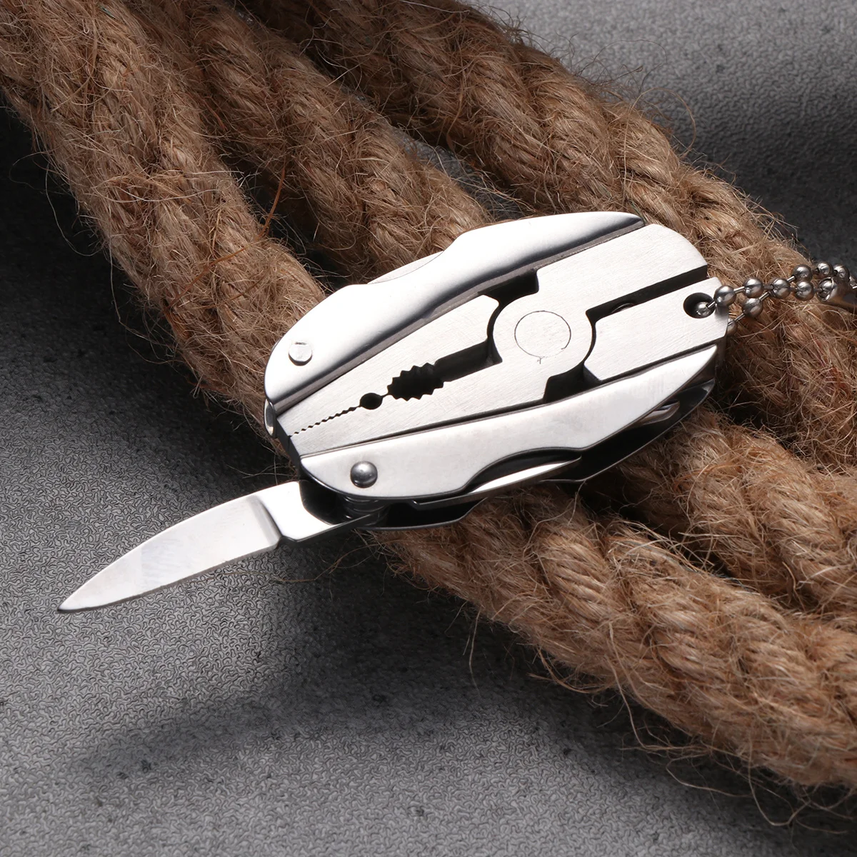 

Compact Mini Stainless Steel Folding Multi-Tool Plier Hammer Wrench Saw Outdoor Pocket Pliers Tool Cutting Pliers