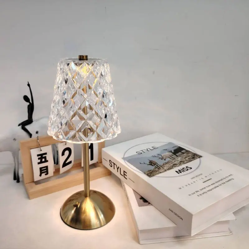Creative Crystal Retro Table Lamp Bedroom Bedside Lamp Light Luxury Atmosphere Lamp Bedside Table Lamp Rechargeable Night Light