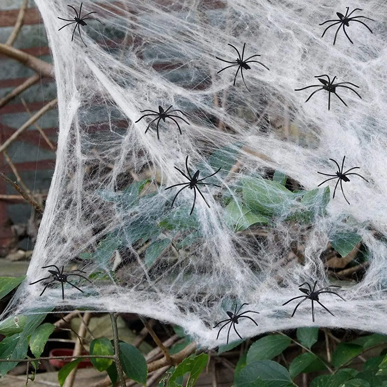 200 Quadratfuß große Spinnennetze als Halloween-Dekoration mit künstlichen Spinnen, superdehnbare Spinnweben für Halloween-Partys im Innen- und Außenbereich. – Detail 6