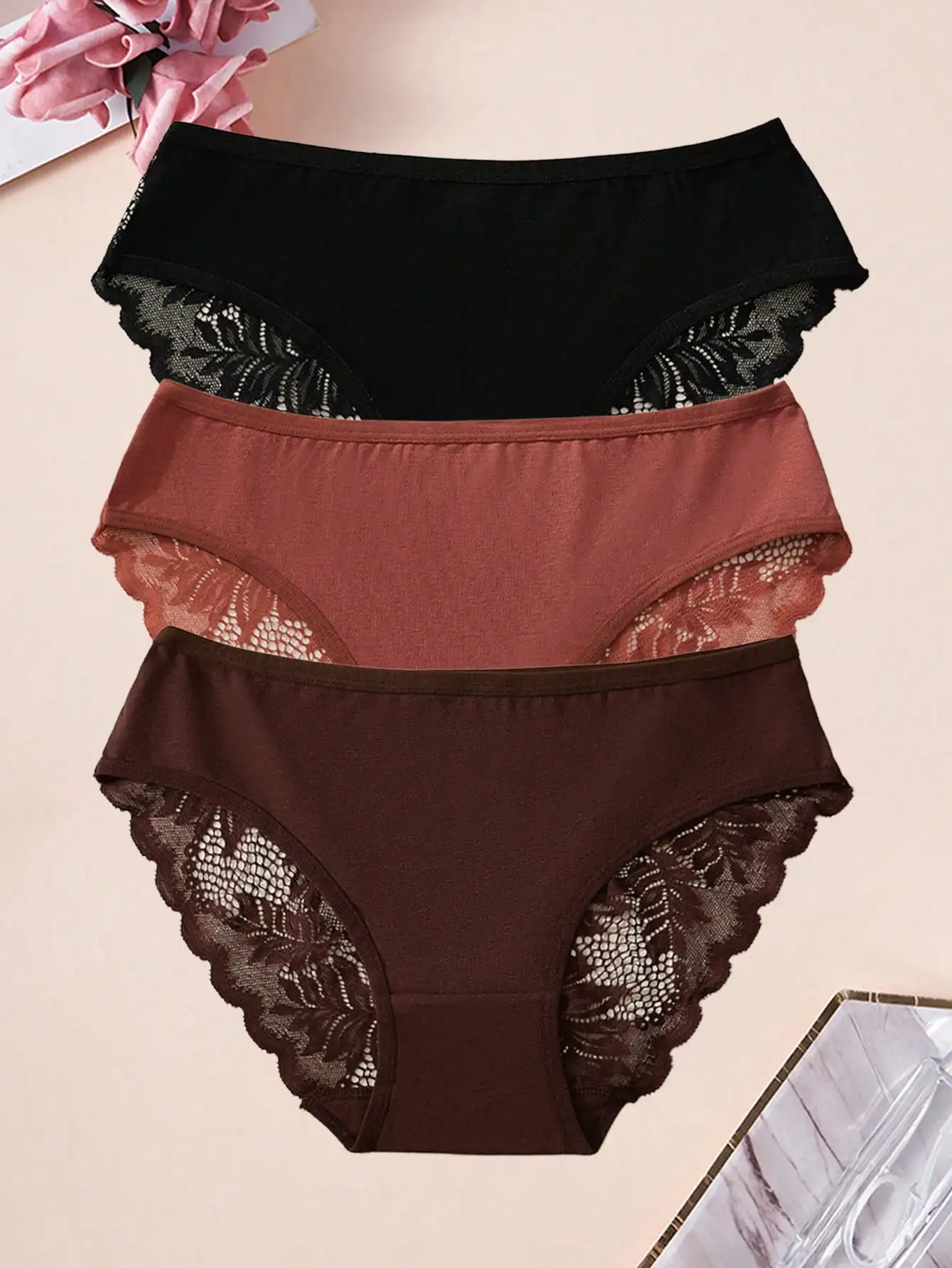 3 PCS women's panties lace stitched solid color underwear with a soft and comfortable waist panties suitable for daily commuting