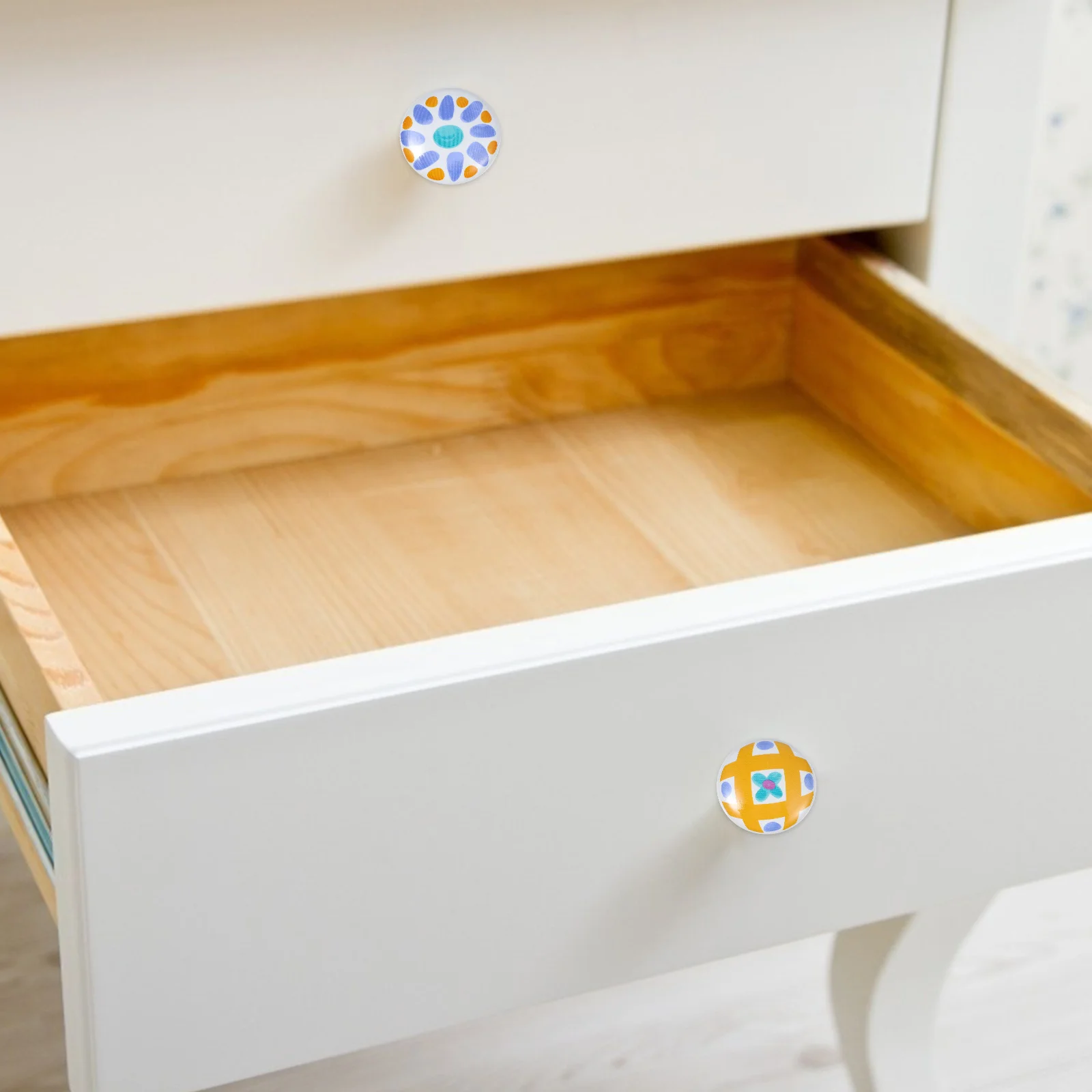 

4Pcs Cartoon Ceramic Alloy Handle Durable Single Hole Round Drawer Pull for Kids Room Cabinet Wardrobe Furniture