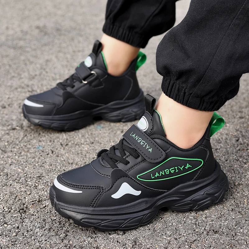 

The 2025 autumn and winter new men's shoes leather outdoor sports shoes student soft-soled anti-slip casual shoes trend