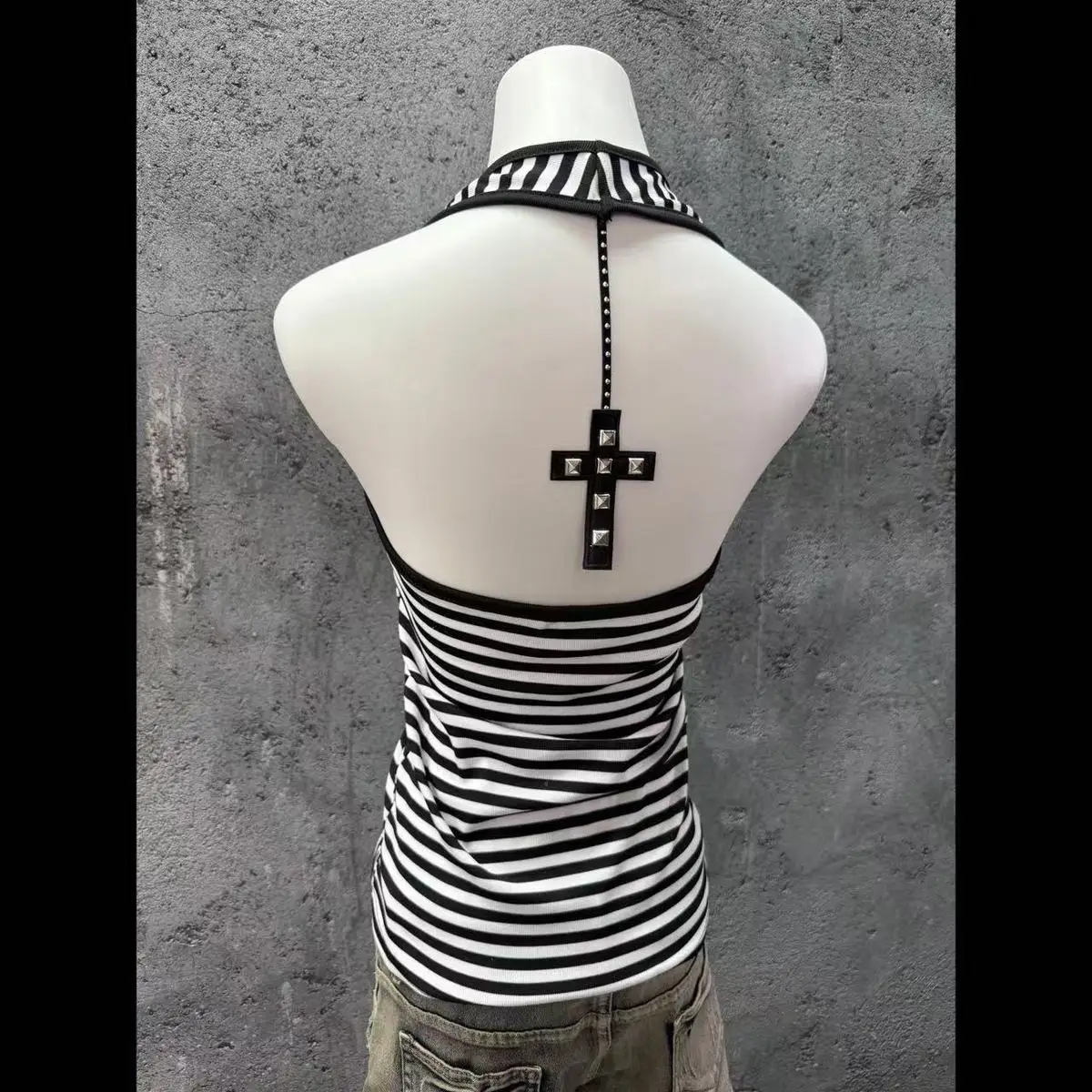 Sexy Tanks Top women Y2k Stripe Crop Top Goth Punk Basics 2000s Aesthetic Harajuku T-shirt Gyaru Summer Backless Vintage Tee Emo