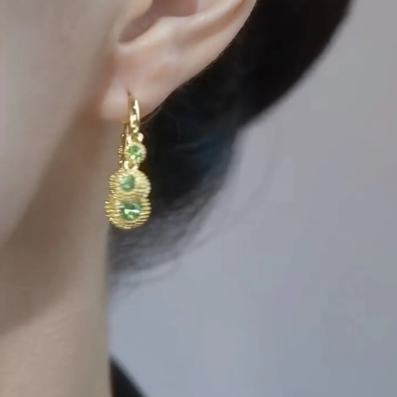 Simplicity Personalized design sense  Minority and unique Personality  Exquisite Fashion   The shape of durian Alloy Eardrop