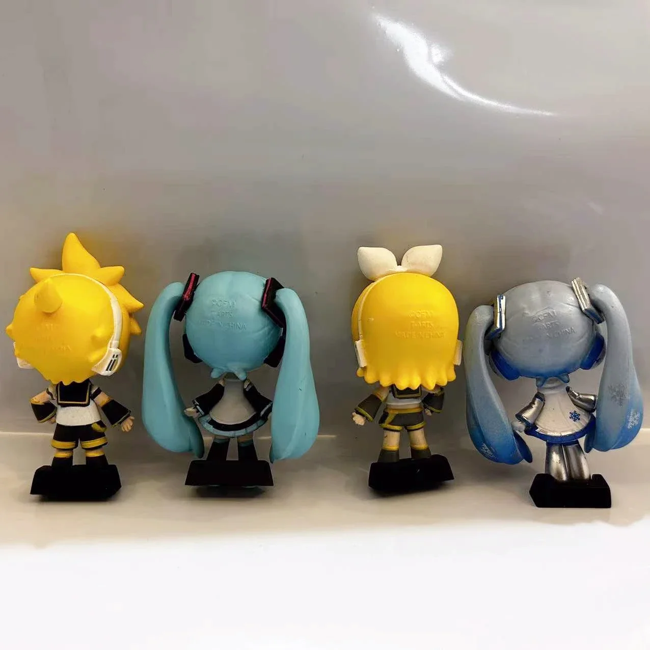 1개 랜덤 스타일 2025 신상 5CM 애니메이션 가상 가수 하츠네 미쿠 카가미네 린 렌 귀여운 피규어 모델 장난감 인형 장식품 선물