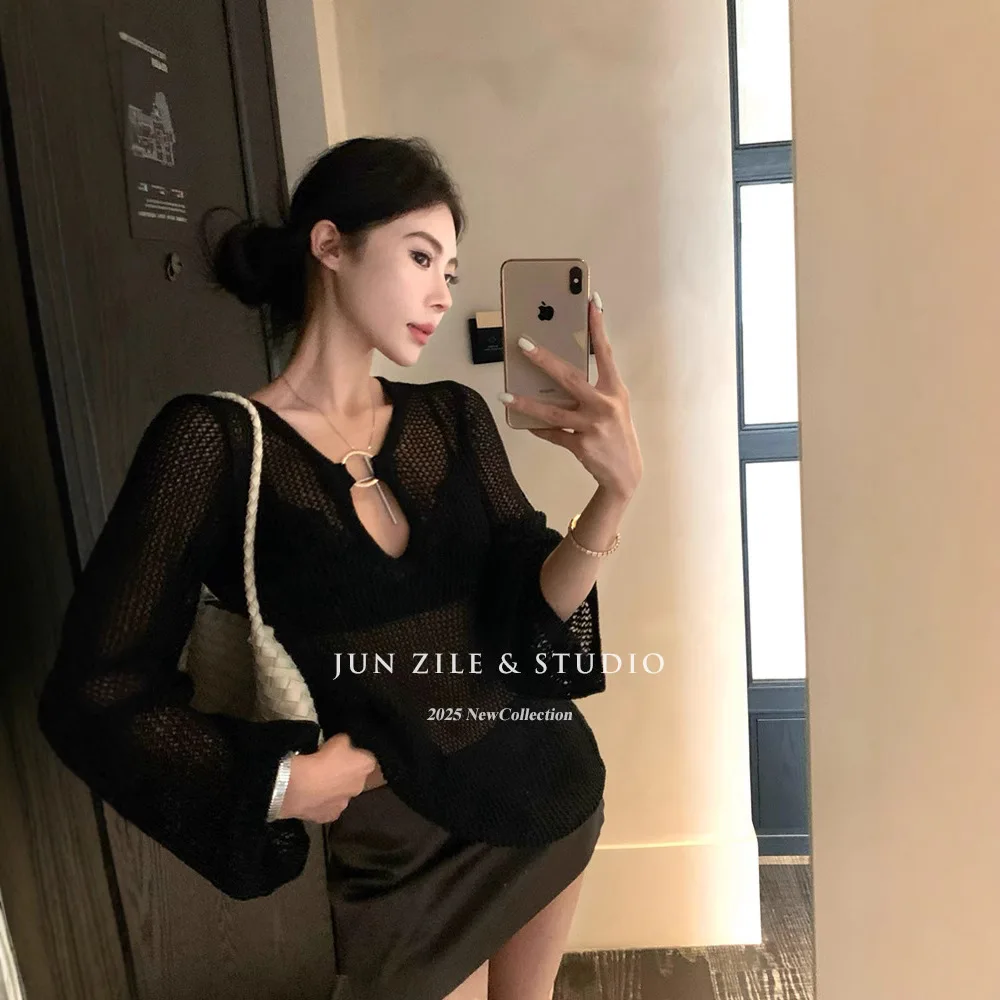 UMI MAO V-Neck Hollow Knit Blouse Summer Loose Slimming Flared Sleeve Elegant Socialite Long Sleeve Top Women's Clothing