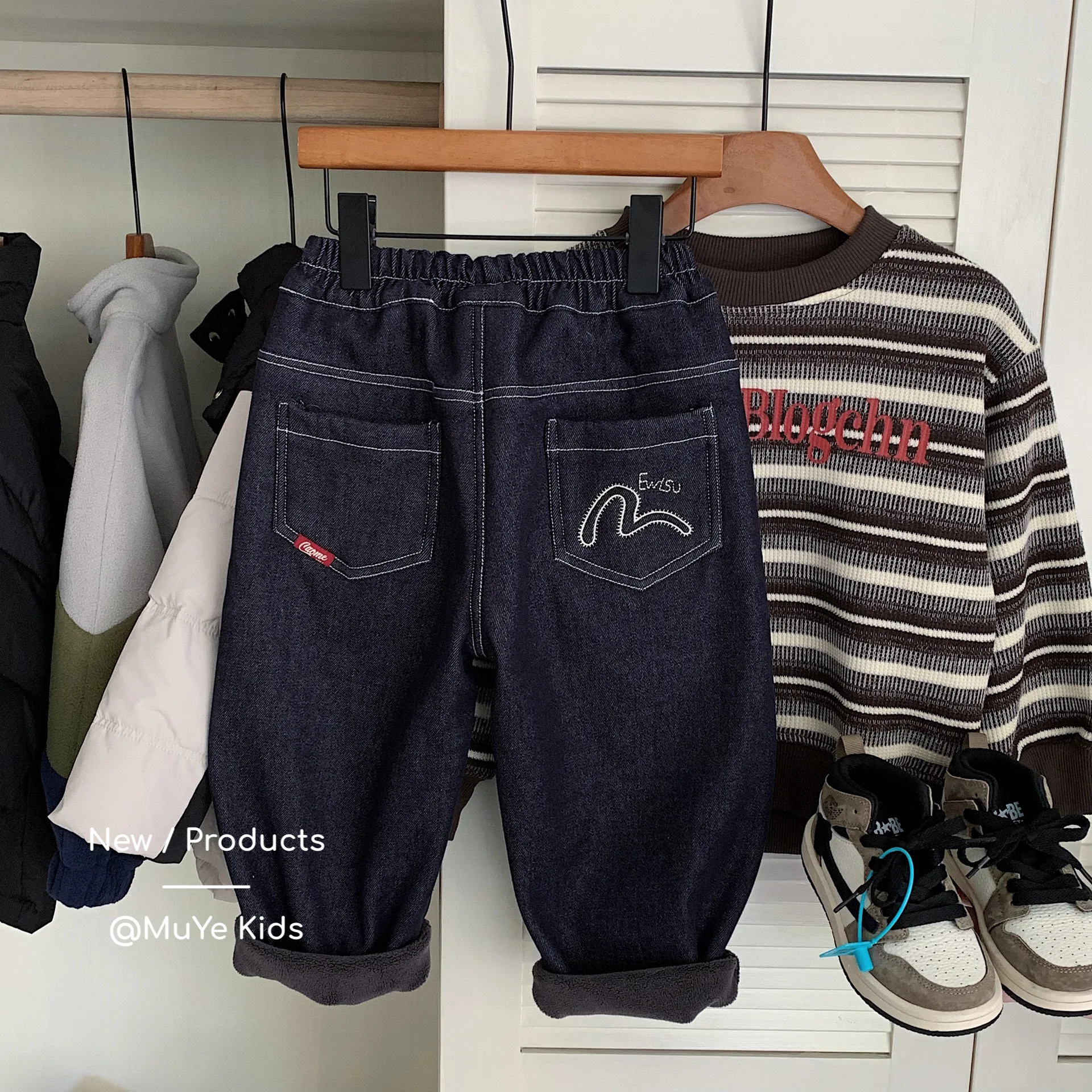 

New Winter Kids Baby Boys Jeans Embroidery Pocket Plus Fleece Toddler Girls Demin Pant Elastic Waist Loose Little Boys Warm Pant