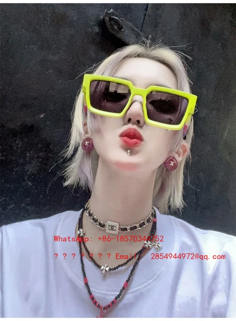 occhiali-da-sole-american-color-square-2026-con-montatura-spessa-e-grande