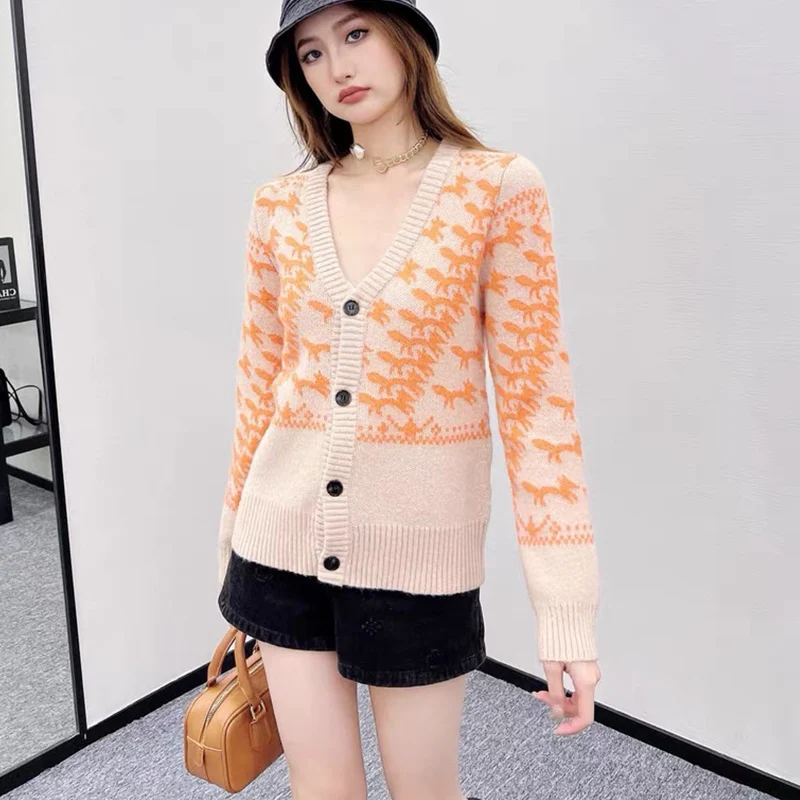 2024 Autumn Winter New Comfortable Commuting Date Loose Jacquard Knitted Cardigan Women Vintage Fashion Knitted Sweater Knitwear