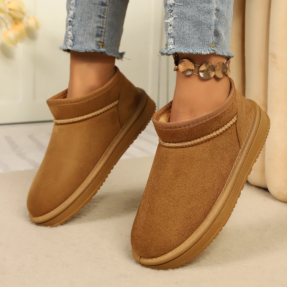 ladies dress snow boots Classic Low Top Warm Plush Lined Flat For Daily Wear sweep train wedding dress